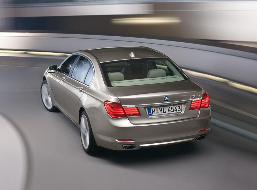  BMW 7-Series 2009 года  (фото 95 из 167)